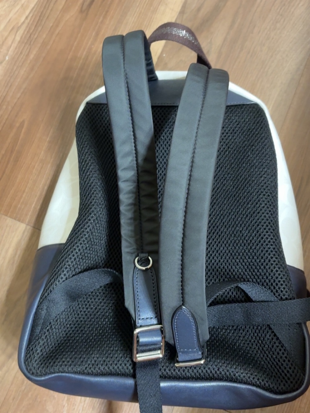 Coach Signature Backpack - Picture 2 of 7